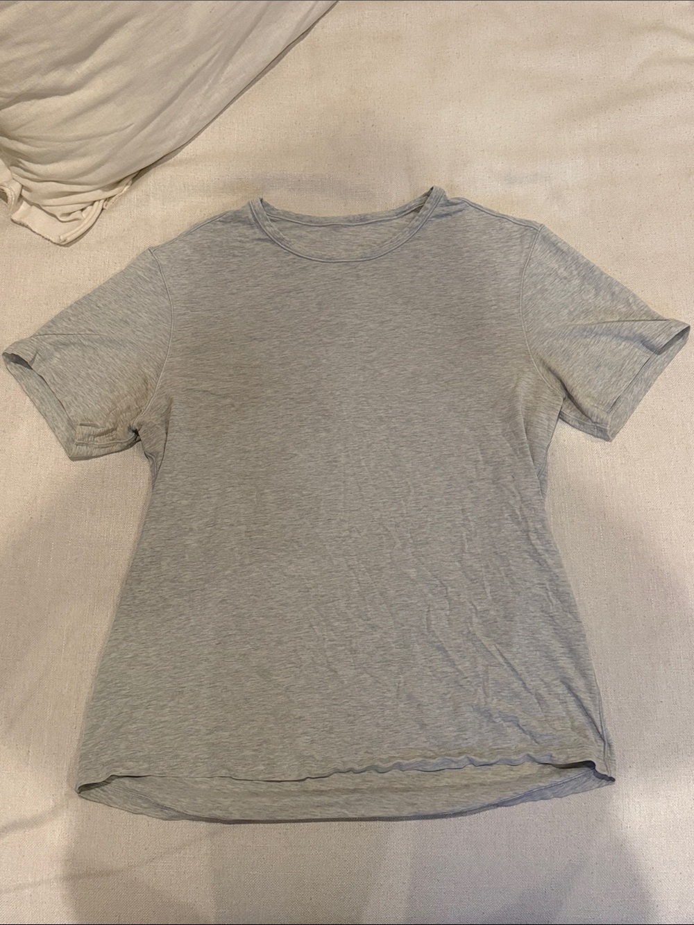 lululemon athletica Men's Crew Neck T-Shirt in Light Gray